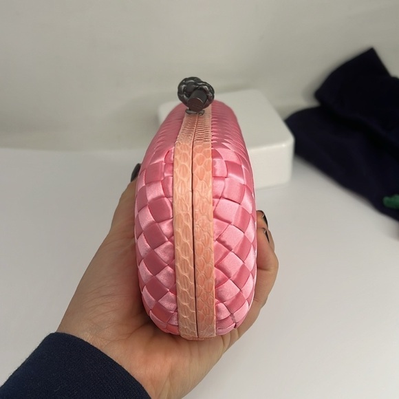 Bottega Veneta Pink Intrecciato Long Knot Clutch Bag Silk Snakeskin - Perfect - Picture 8 of 15